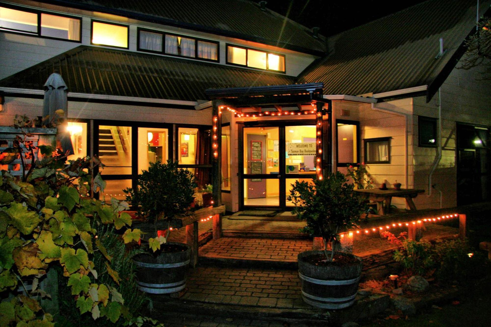 Albergue Tasman Bay Backpackers Nelson Exterior foto